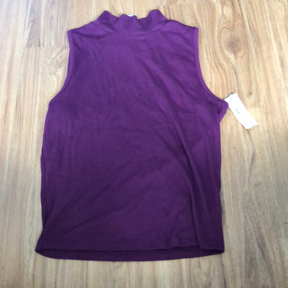 No boundaries turtle neck tank